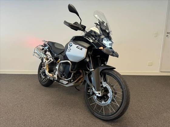 BMW F 900 GS ADVENTURE BMW F 900 GS ADVENTURE